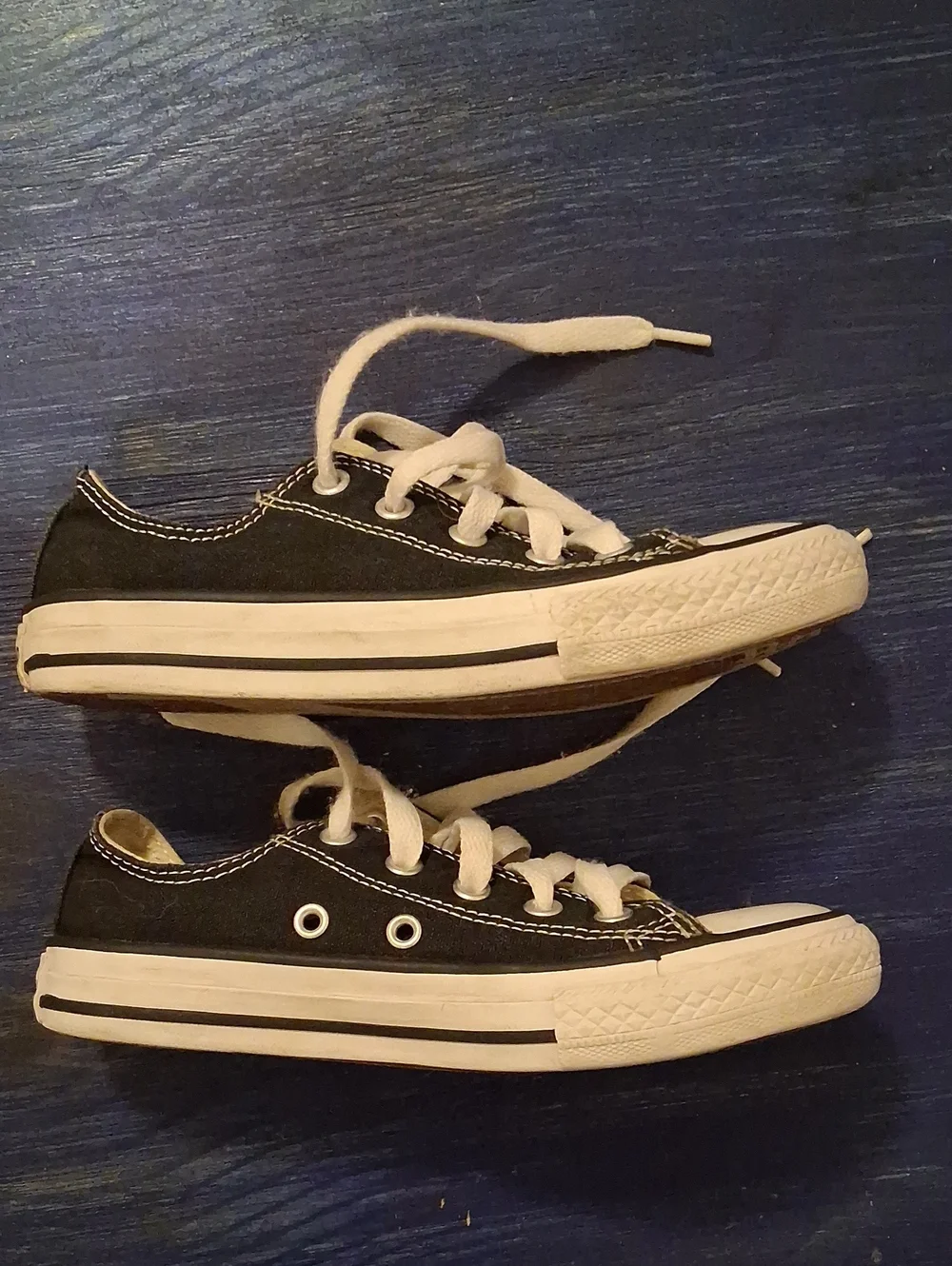 Converse Kids' Classic Low Top Canvas Sneakers - Black/White